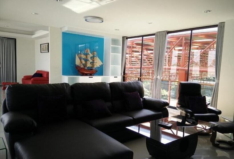 فندق Phitsanulok United