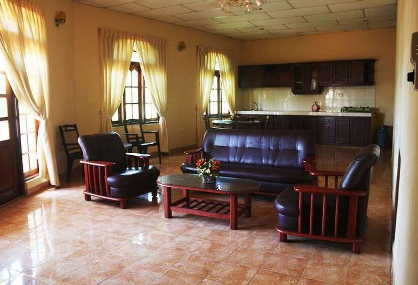 בית מלון כפרי Red Rose