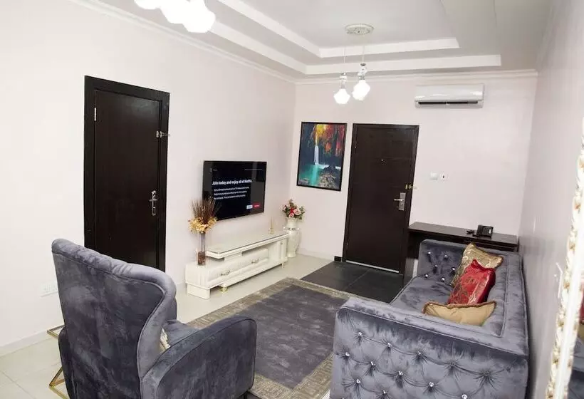 Sparklyn Hotels & Suites