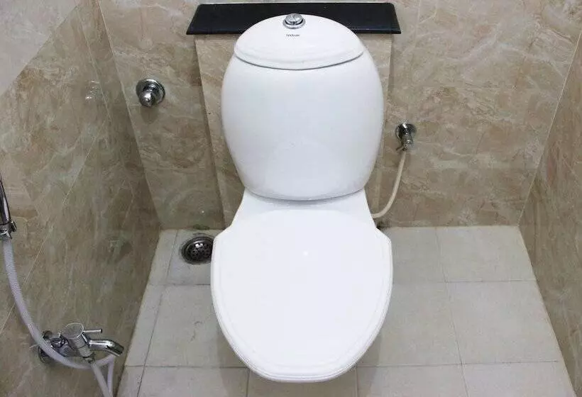 Oyo Apartments Mg Road Manipal Center