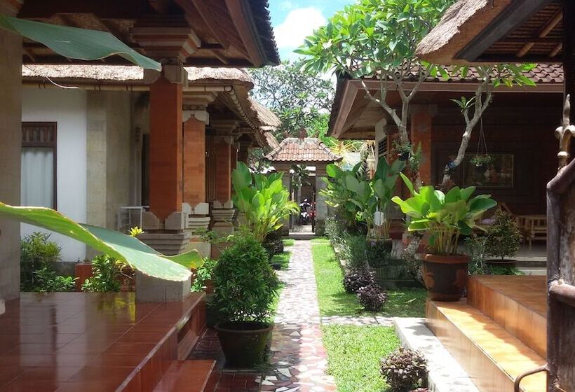 بنسيون Nyoman Warta Accommodation