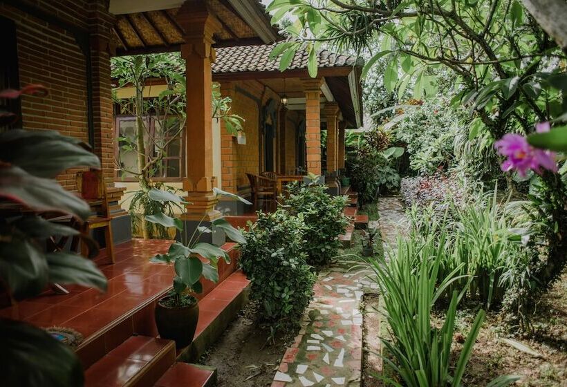 بنسيون Nyoman Warta Accommodation