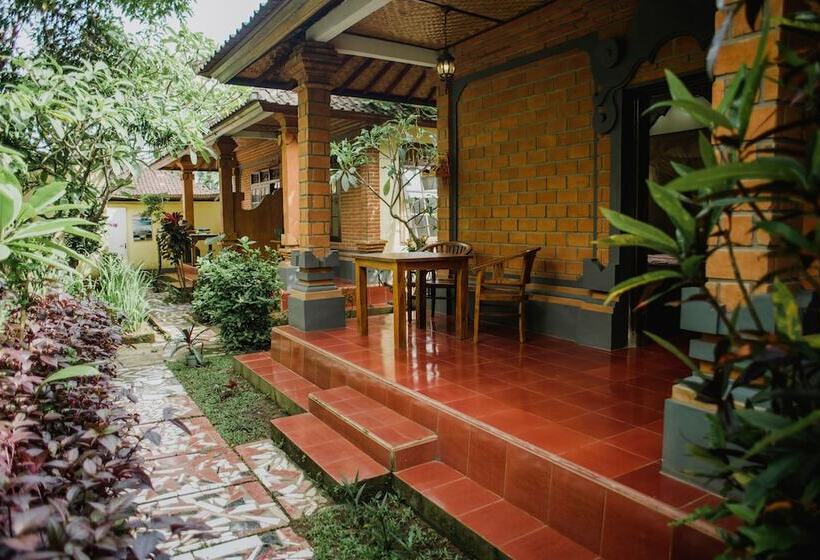 بنسيون Nyoman Warta Accommodation