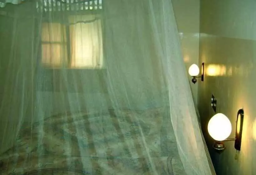 Pensió Palm Garden S