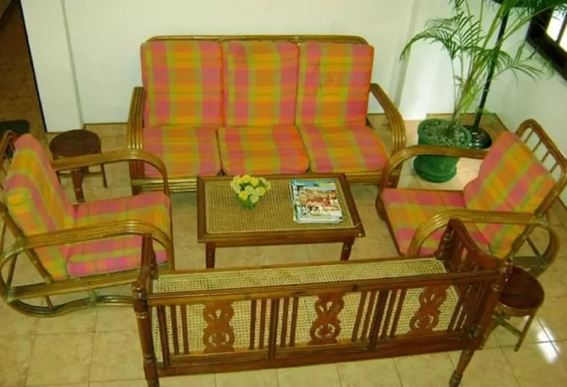 Pensió Palm Garden S