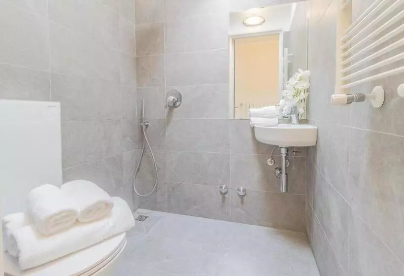 بنسيون Thea Centro Storico