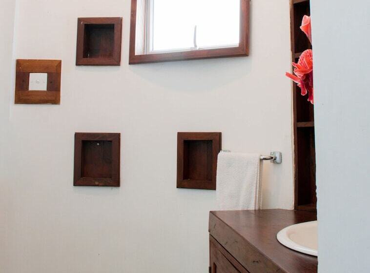 פנסיון Villa Harbour View