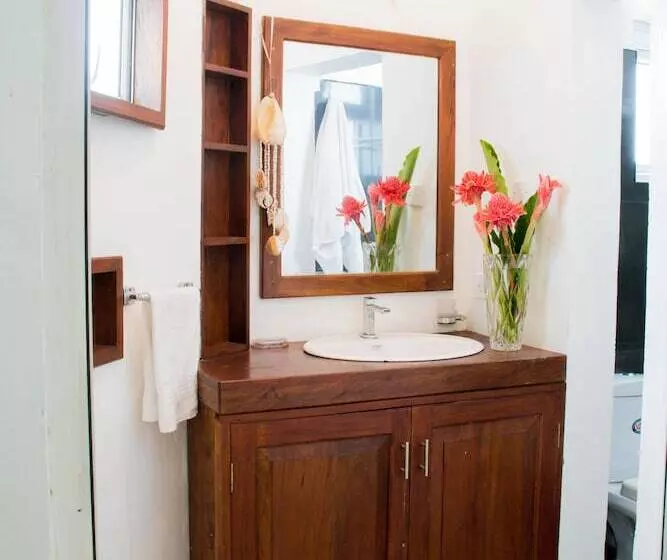 Пансион Villa Harbour View