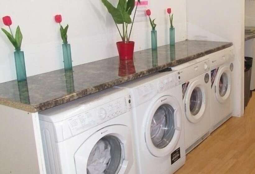 Rma Accommodation Hostel