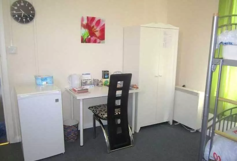 Rma Accommodation   Hostel