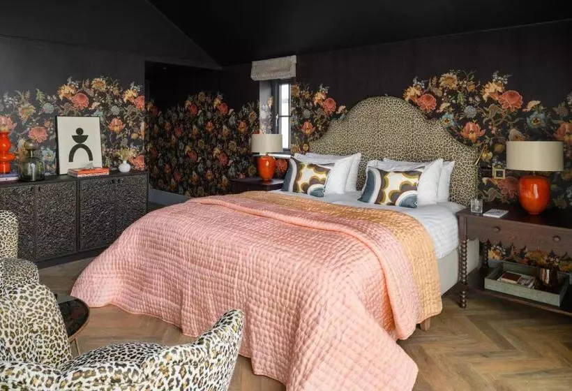 Hotelli Charlton Hall At Charlton Hall Estate