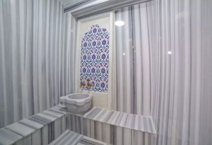 ホテル Days Inn By Wyndham Istanbul Arnavutkoy
