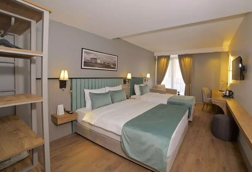 ホテル Days Inn By Wyndham Istanbul Arnavutkoy