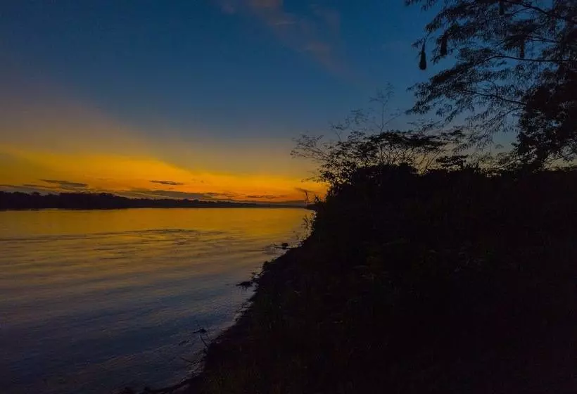 استراحتگاه Green Diamond Amazon Lodge