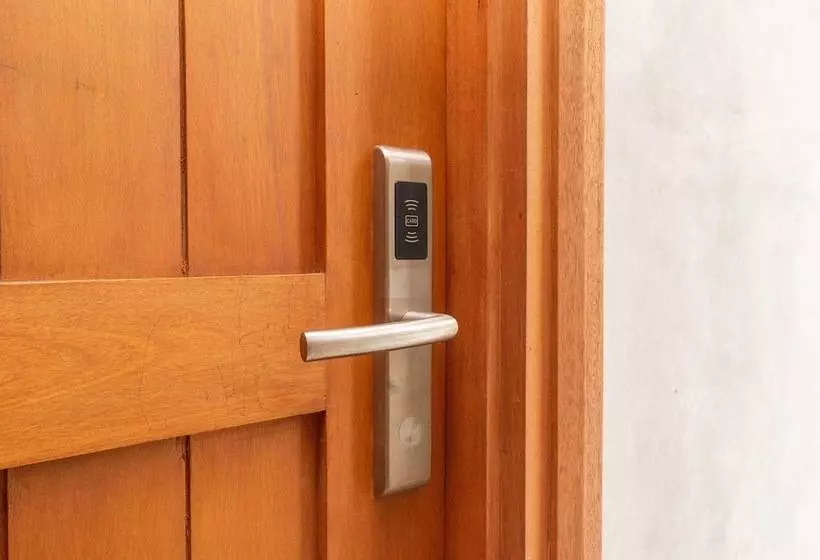 Summerville Hotel & Coffee Shop