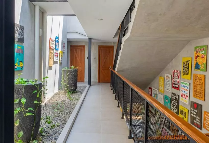 Summerville Hotel & Coffee Shop