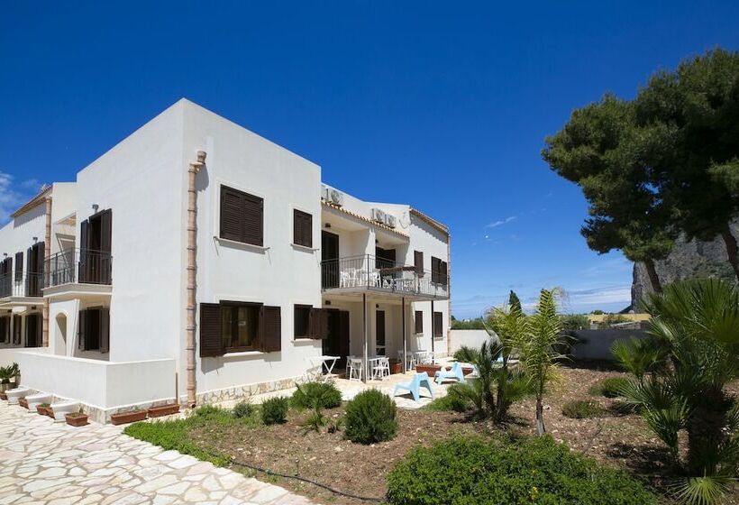 Boa Vista San Vito   Area Fitness, Barbecue Area, Tennis Court