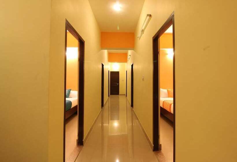 Hotel Collection O 4255 Day Night Guest House And Restaurant