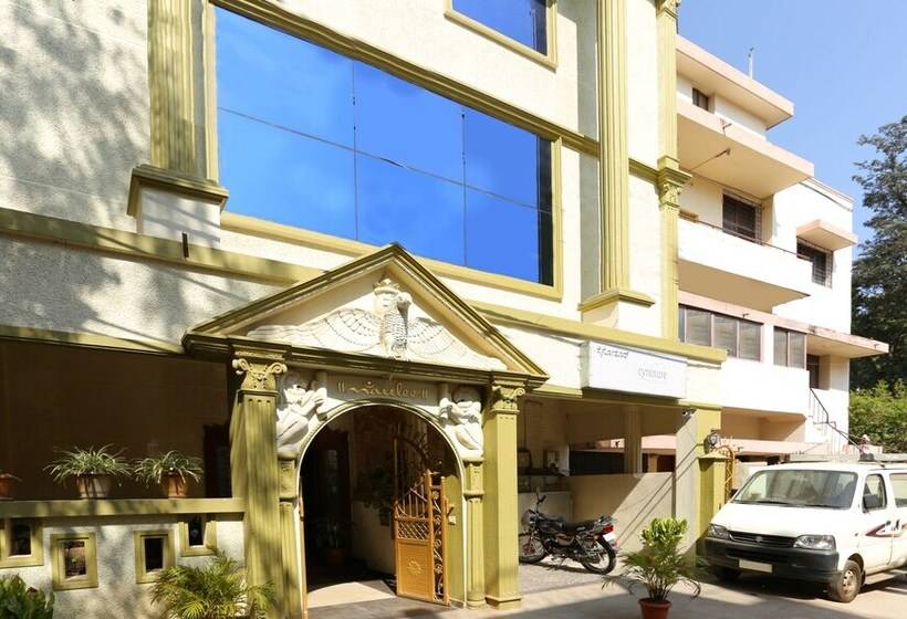 فندق Treebo Trip Cynosure Suites