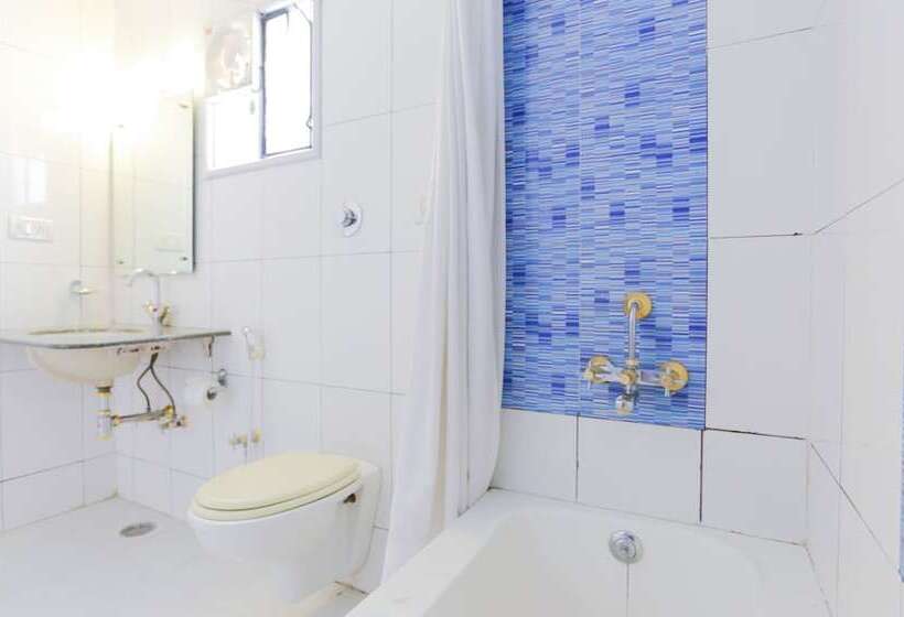 فندق Treebo Trip Cynosure Suites