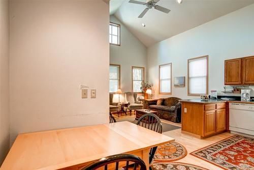 هتل French Street Cottage Main Street By Pinnacle Lodging