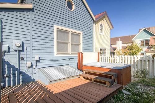 هتل French Street Cottage Main Street By Pinnacle Lodging