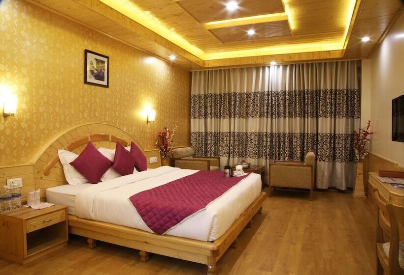 Hotel The Holiday Heights Manali