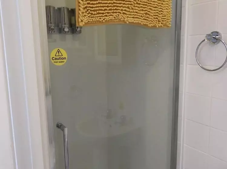 Отель Kings Arms