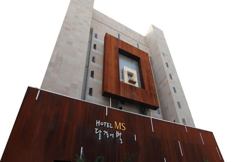 Hotel Ms