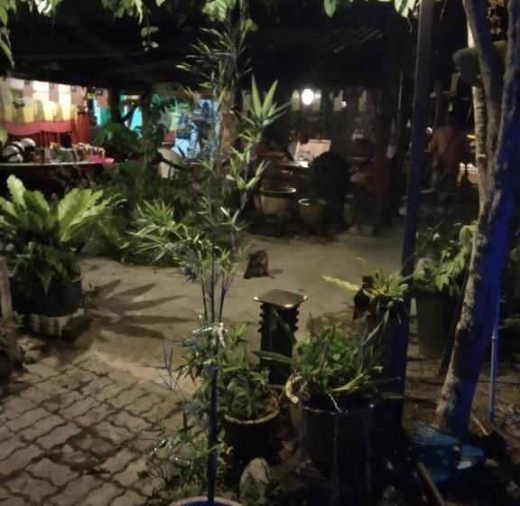 בית מלון כפרי Nazri Nipah Camp