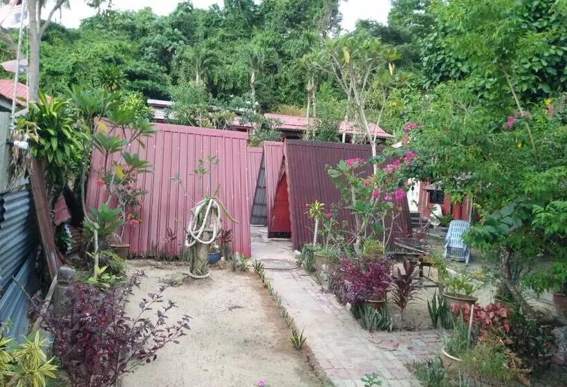 Hotel Nazri Nipah Camp