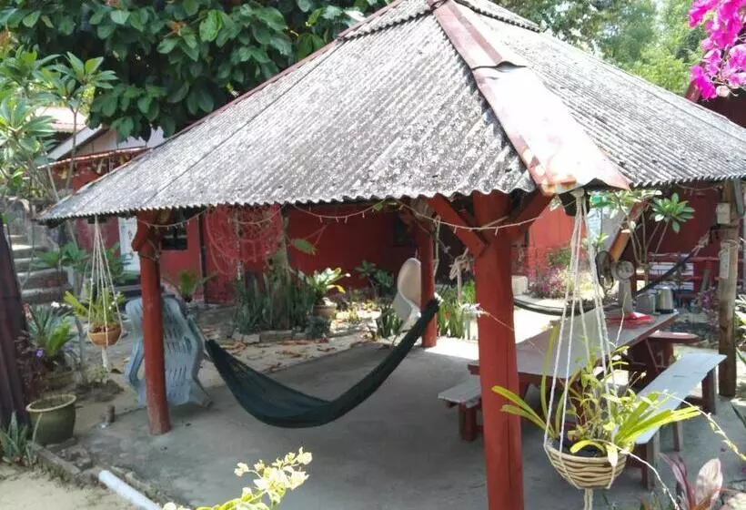 Hotel Nazri Nipah Camp