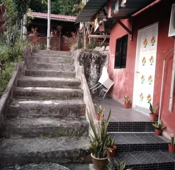 Hotel Nazri Nipah Camp