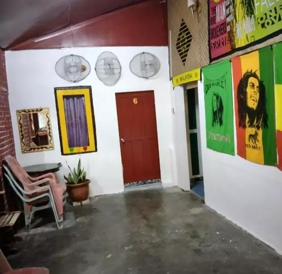 Hotel Nazri Nipah Camp