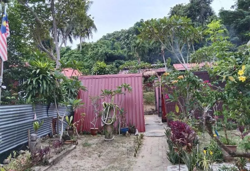 Hotel Nazri Nipah Camp