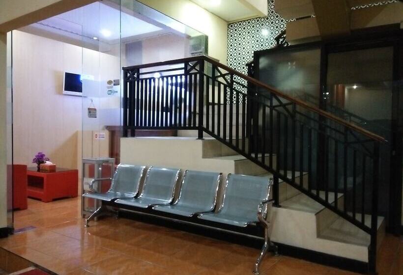 בית מלון כפרי Ramayana Garut