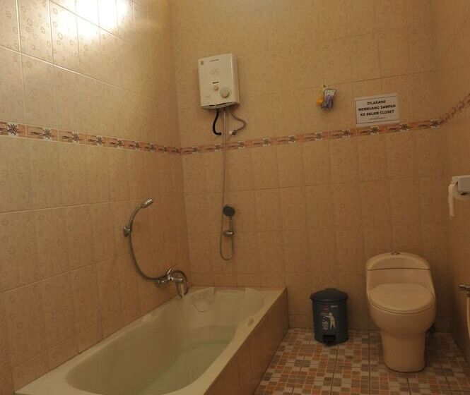 בית מלון כפרי Ramayana Garut