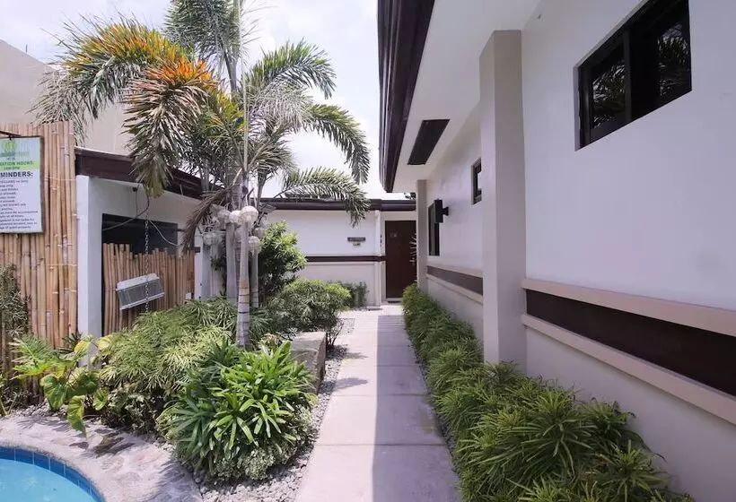 Hotelli Gardenview