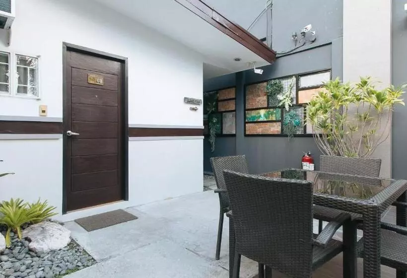 Hotelli Gardenview