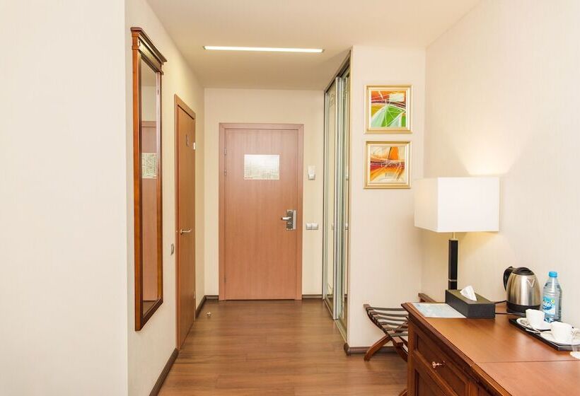 Отель Sky Centr