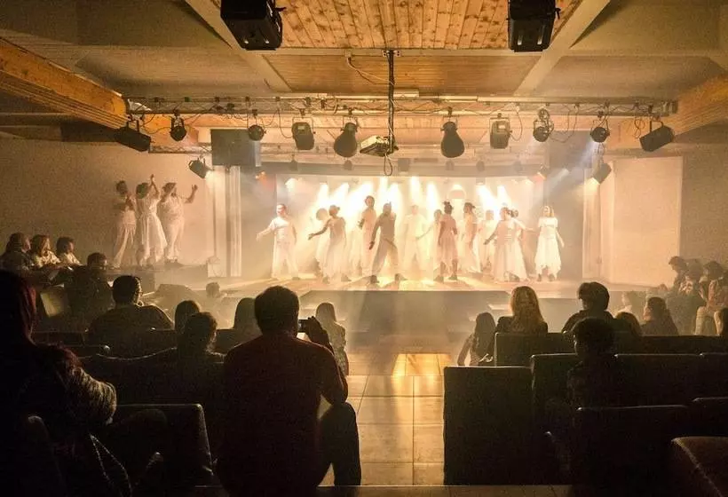 فندق Th Marilleva