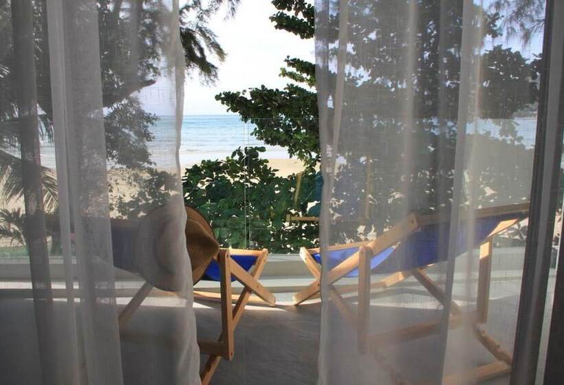 فندق Thai Kamala Beach Front