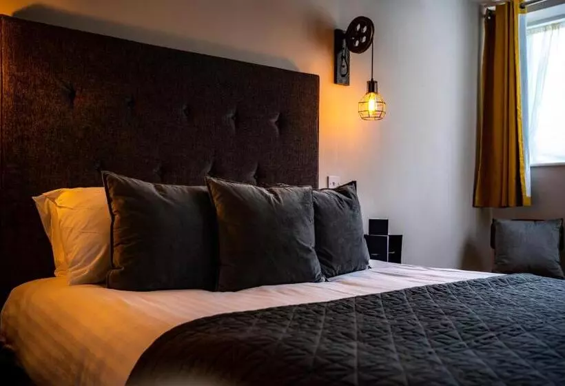 בית מלון כפרי The Bridge