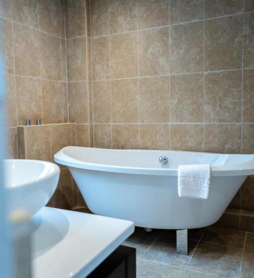 Отель The Bridge