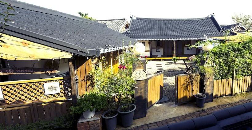 ペンション Hohomom Guesthouse