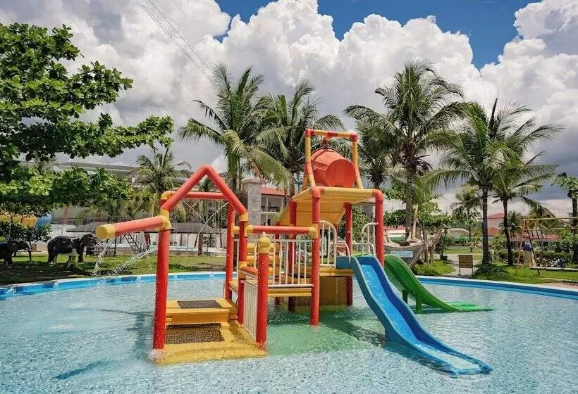 リゾートホテル Whiterock Beach Hotel + Waterpark