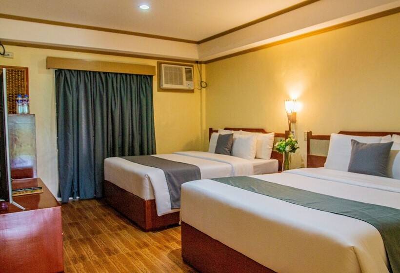 אתר נופש Whiterock Beach Hotel + Waterpark