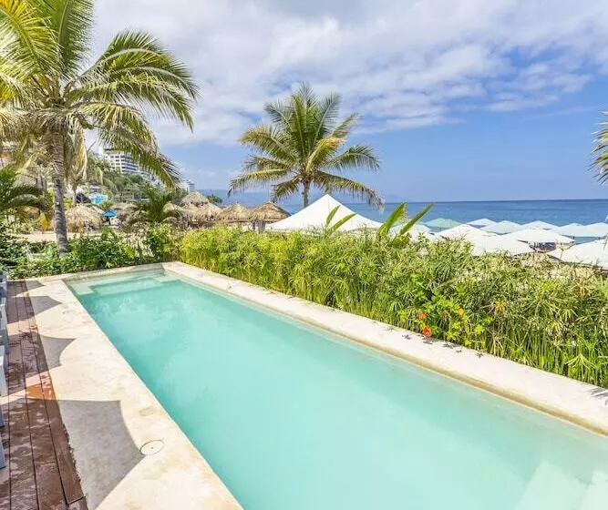 Suites At Sapphire Ocean Club