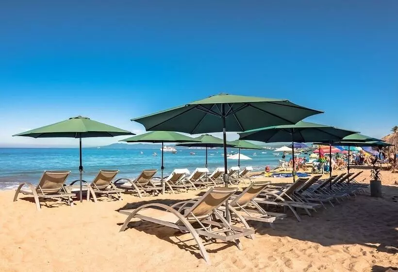 Suites At Sapphire Ocean Club