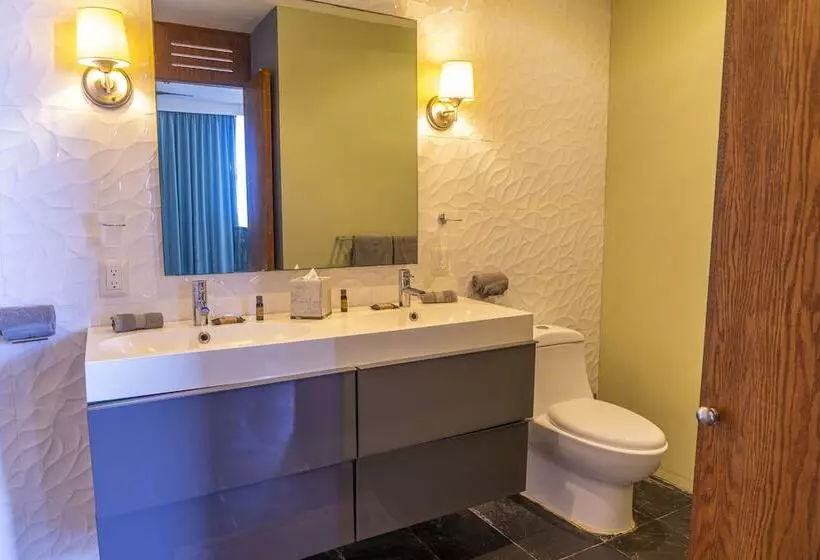 Suites At Sapphire Ocean Club